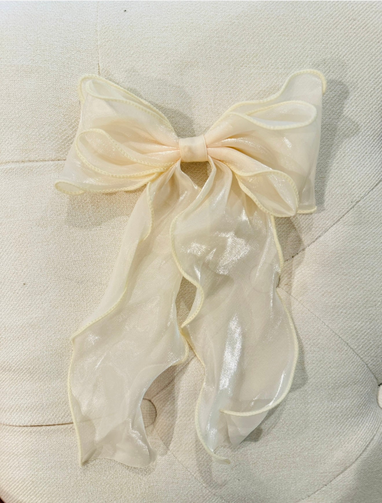 Cream Bow