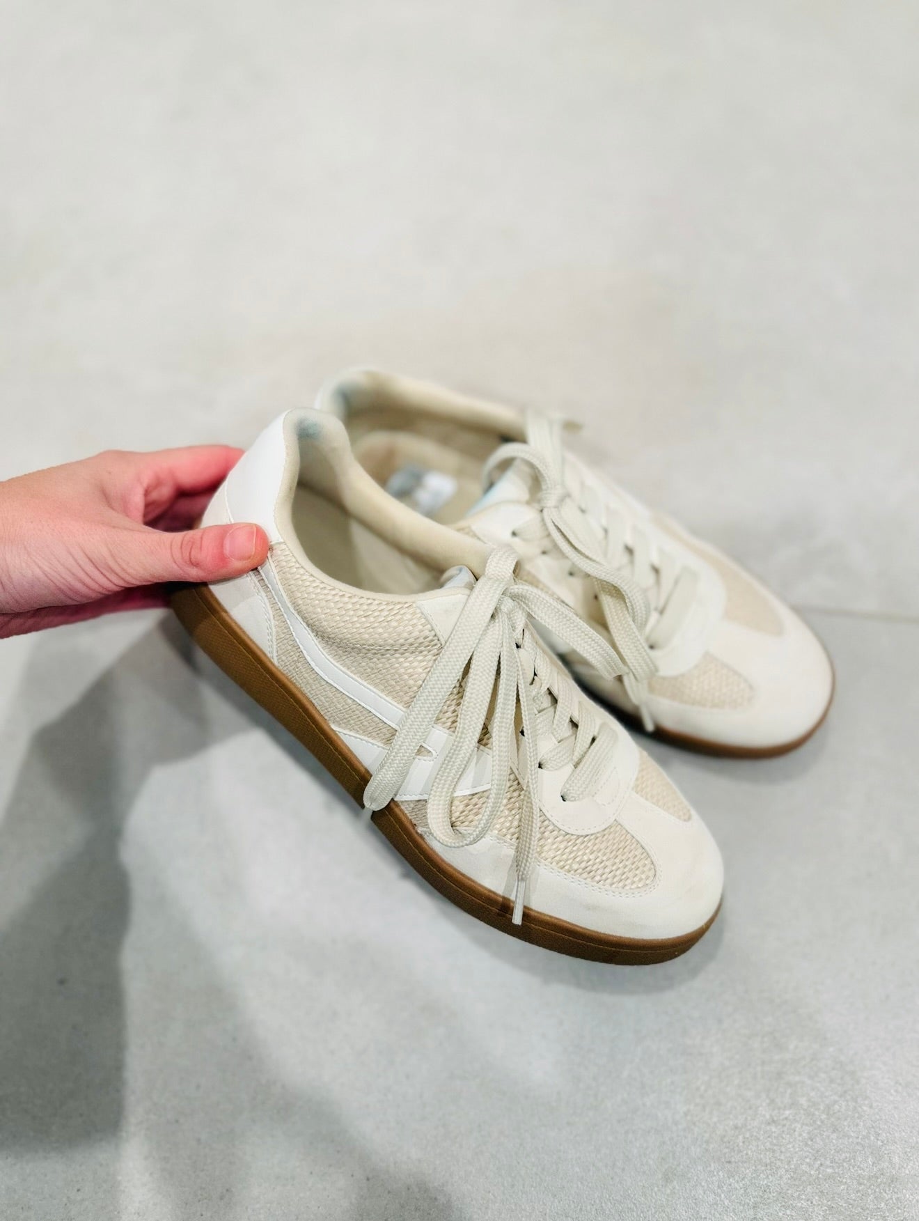 DV Sneakers-8