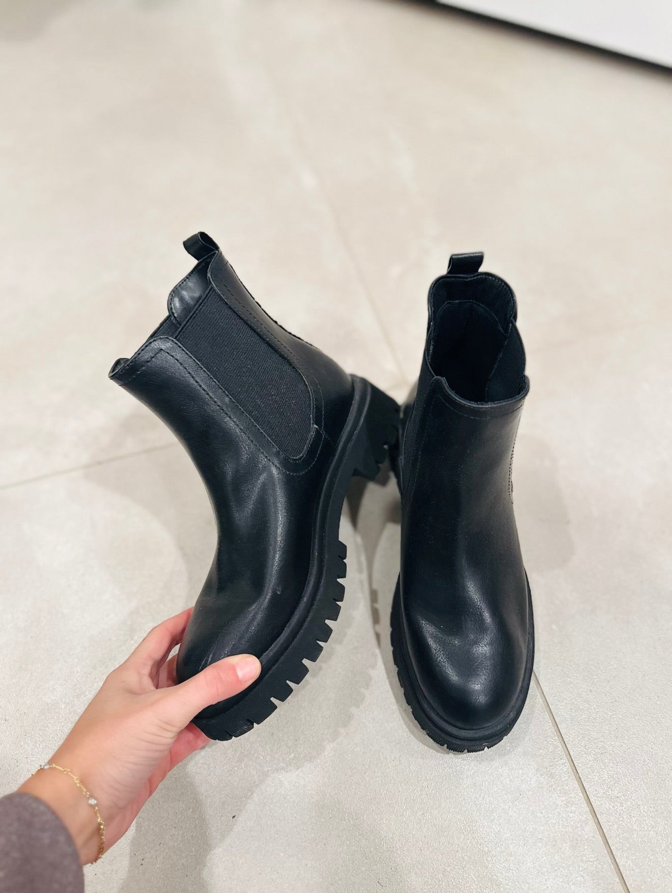 Old Navy Black Boots-7.5