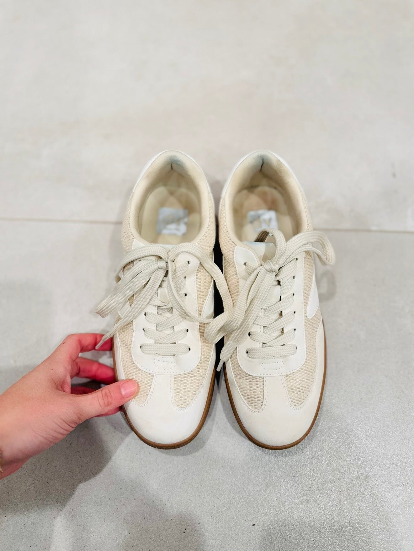 DV Sneakers-8