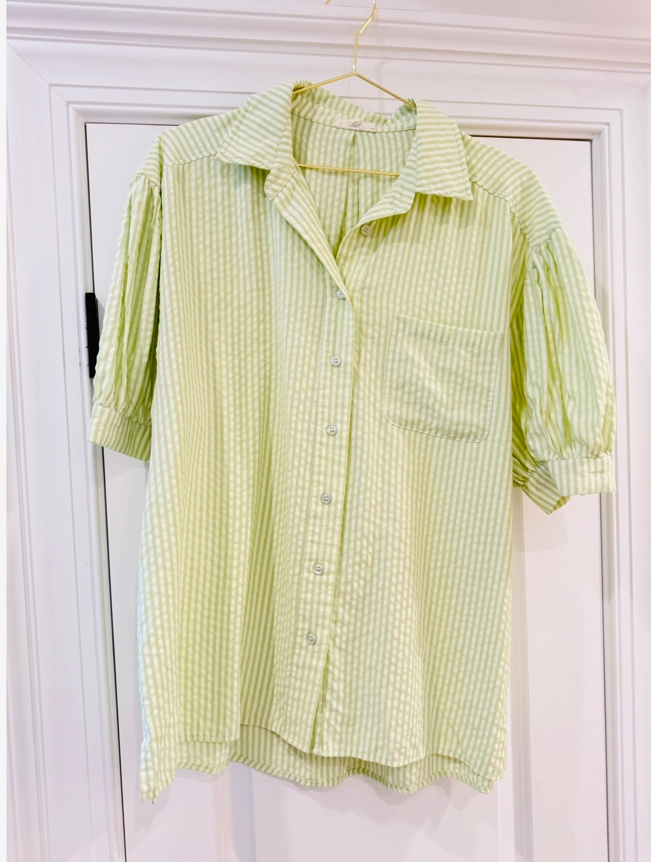 Striped Top-Easel-S