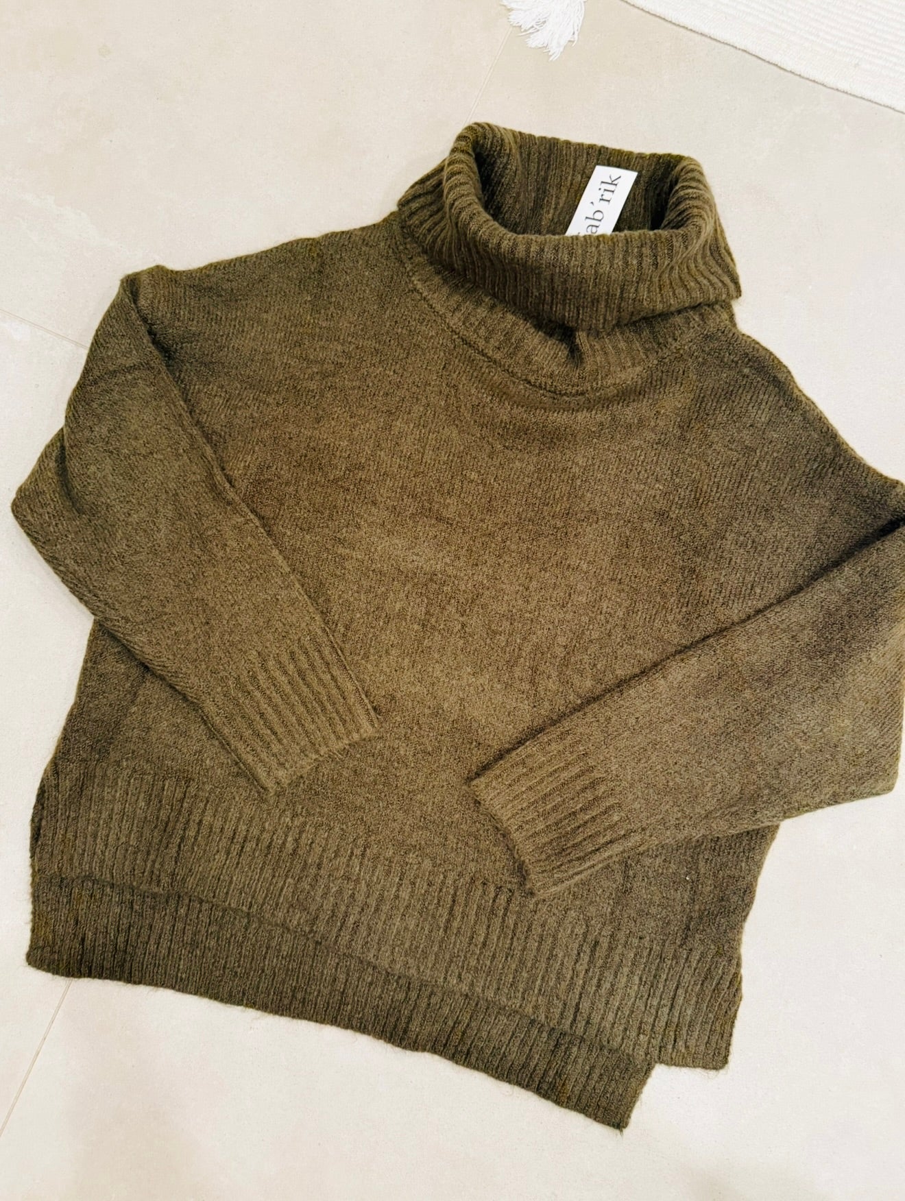 Fabrik Sweater-M/L