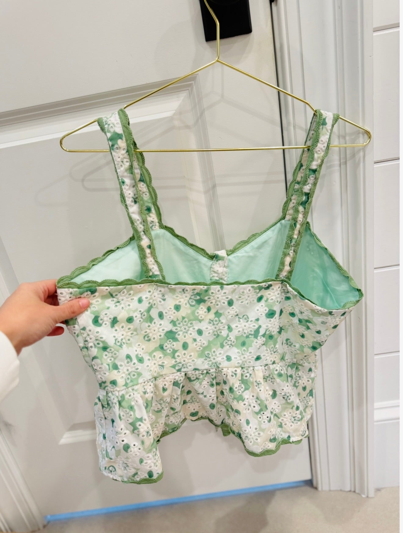 Eyelet Tank-Sugarlips-M
